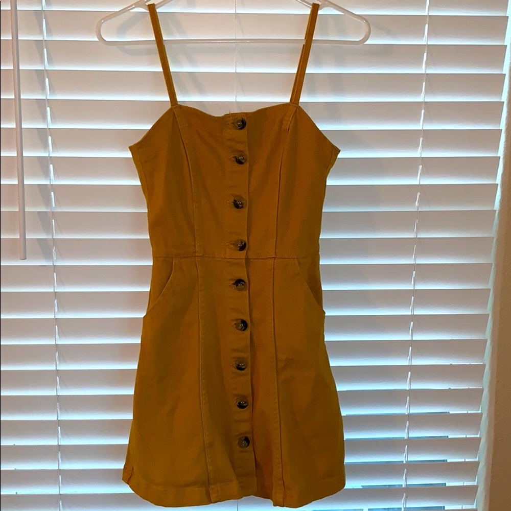 H&M Divided women’s denim front button dress
